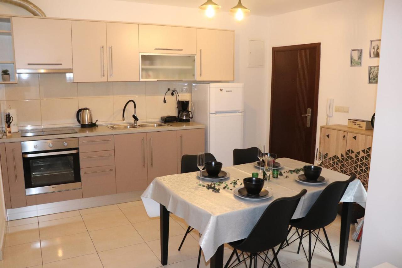 Apartments Kikaso - Near Mall Of Split, Free Parking المظهر الخارجي الصورة