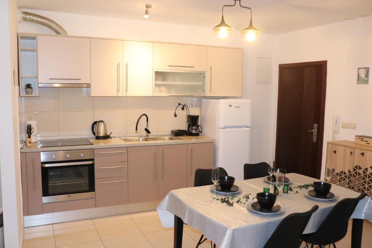 Apartments Kikaso - Near Mall Of Split, Free Parking المظهر الخارجي الصورة